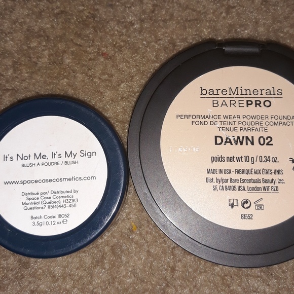 Makeup - Picture 2 of 6